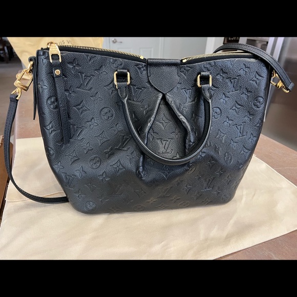 Like New Louis Vuitton Mazarine MM Empreinte Monogram Crossbody Tote bag - Picture 2 of 11